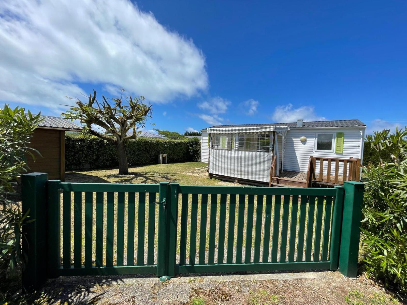 Mobilhome Sur Terrain Prive Dans Les Tamarins Campsite